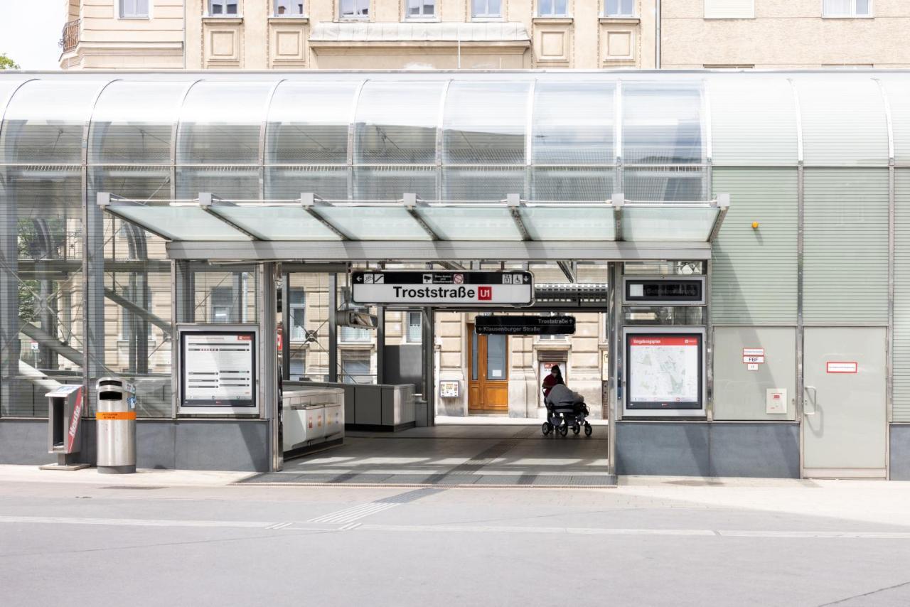 Yeshello Central Station Studio Viena Exterior foto