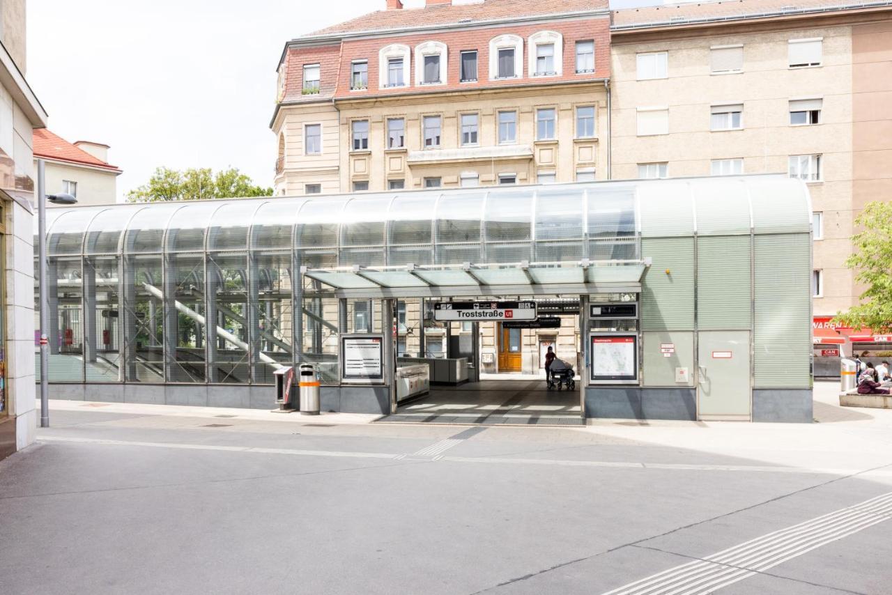 Yeshello Central Station Studio Viena Exterior foto